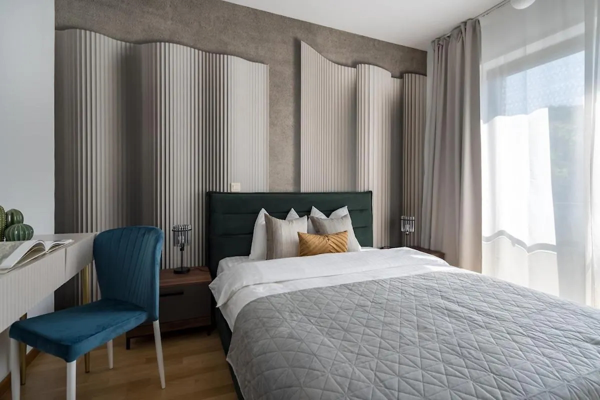 Vivando - Sunny 1Br - Green View Balcony - Parking Bucharest