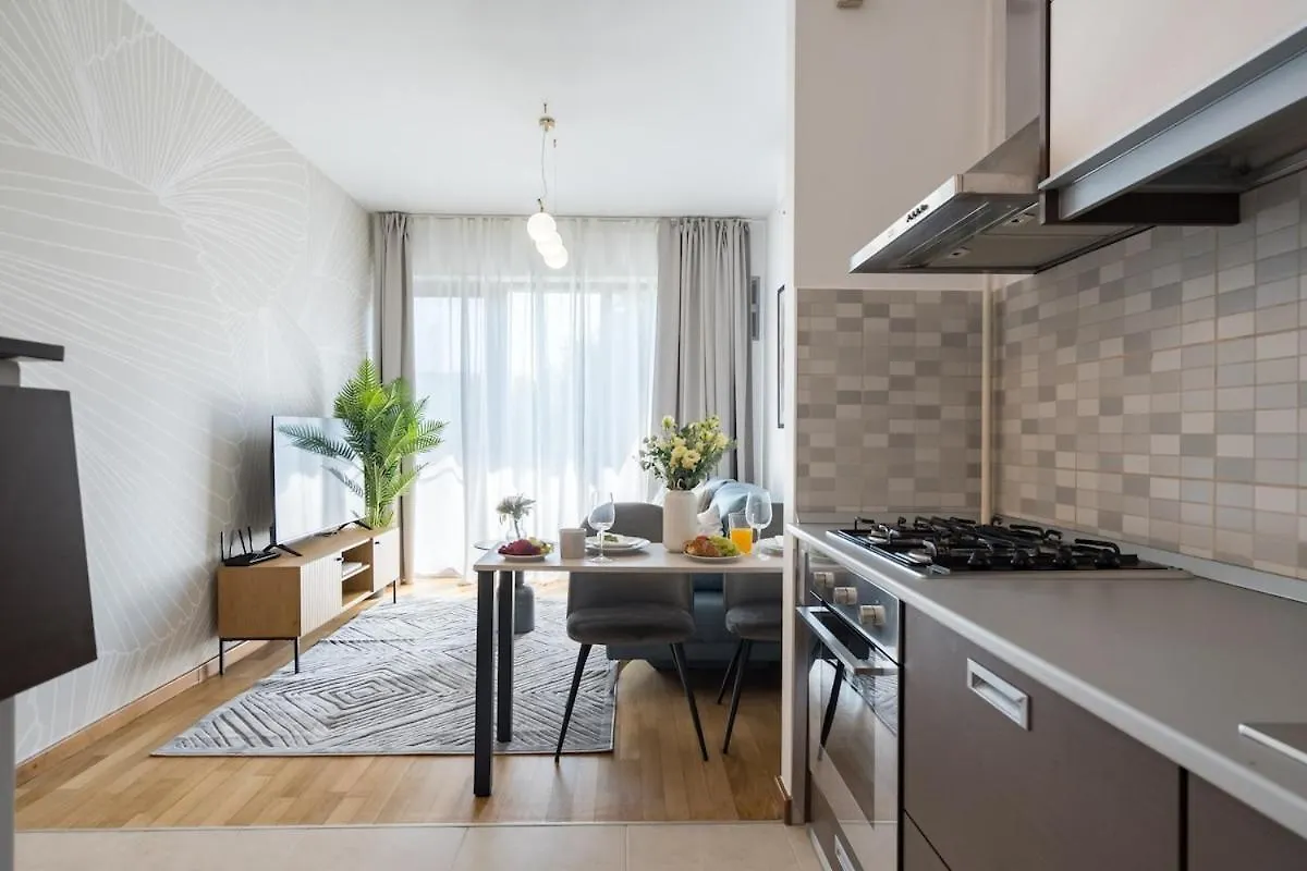 Apartment Vivando - Sunny 1Br - Green View Balcony - Parking Bucharest Romania
