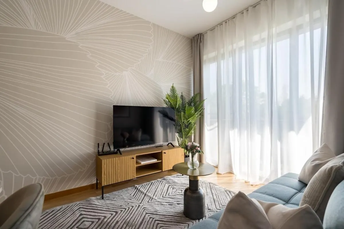 Vivando - Sunny 1Br - Green View Balcony - Parking Bucharest