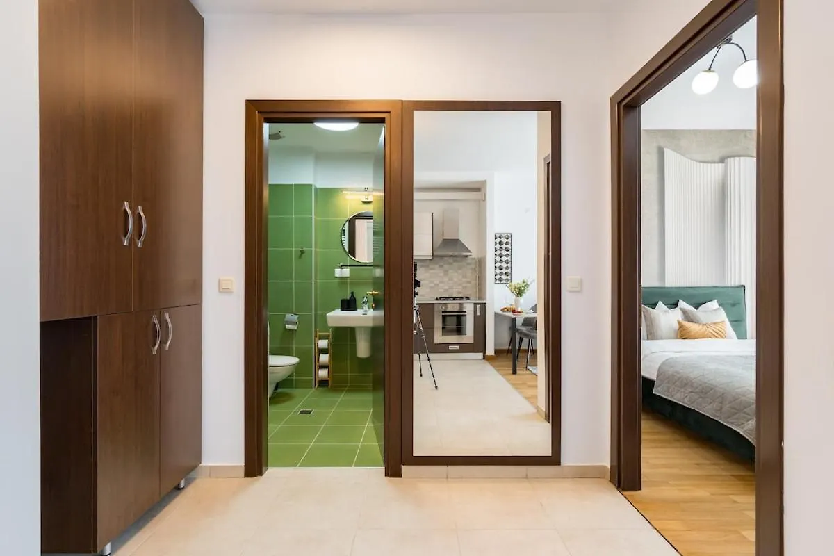 Vivando - Sunny 1Br - Green View Balcony - Parking Bucharest