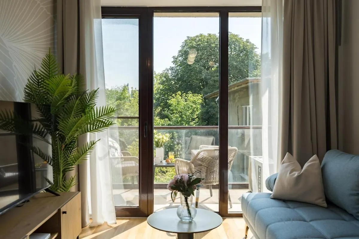 Apartment Vivando - Sunny 1Br - Green View Balcony - Parking Bucharest